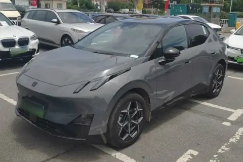Lynk & Co Z20 2024