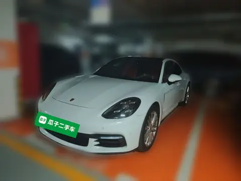 Porsche Panamera 2020