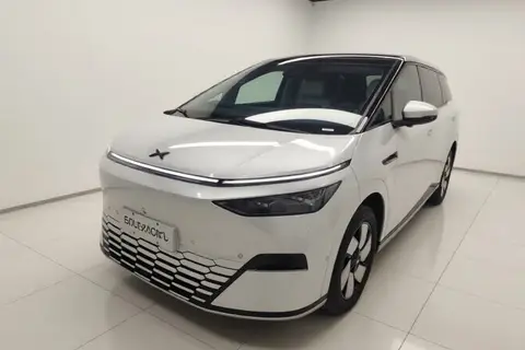 XPeng X9 2024