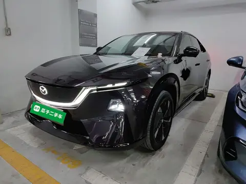 Mazda EZ-60 2025