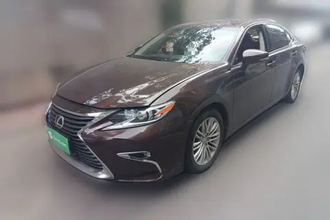 Lexus ES 2017