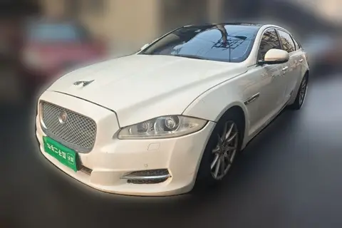Jaguar XJ 2015