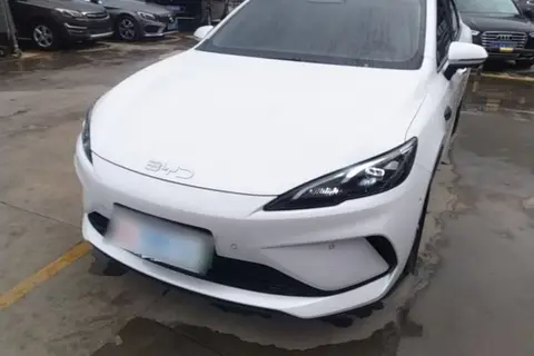 BYD Seal 05 2025
