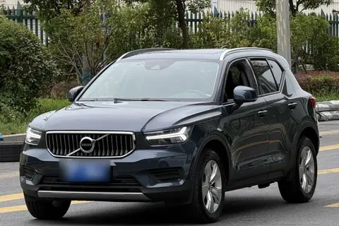 Volvo XC40 2021