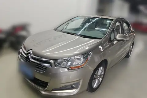 Citroën C4L 2013
