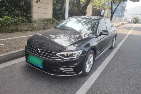 Volkswagen Magotan 2024