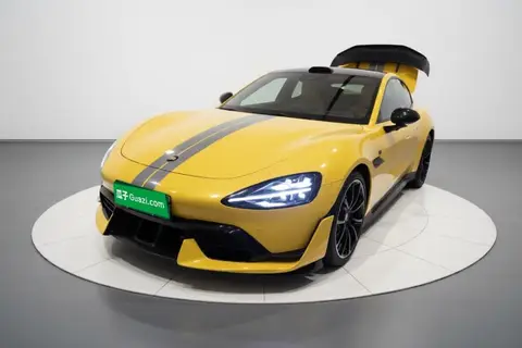 Xiaomi SU7 Ultra 2025