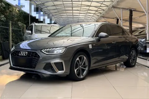 Audi A4L 2021