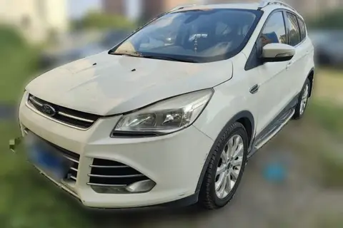 Ford Kuga 2015