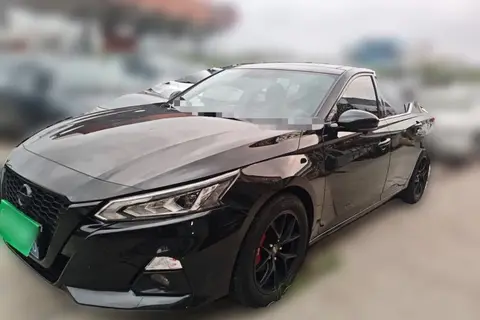 Nissan Teana 2022