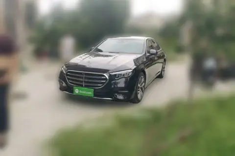 Mercedes-Benz E-Class 2023