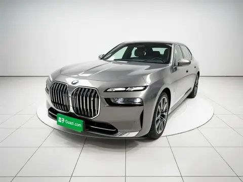 BMW i7 2023