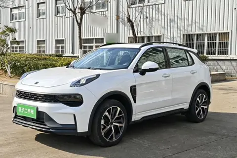 Lynk & Co 01 EM-P 2022