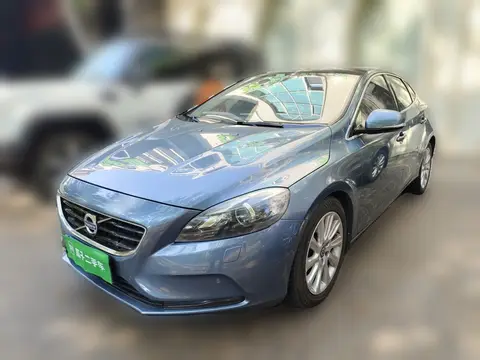 Volvo V40 2014