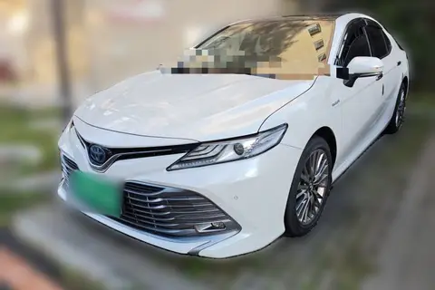 Toyota Camry 2021