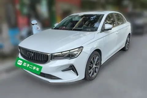 Geely Emgrand 2024
