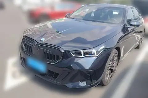 BMW 5 Series 2025