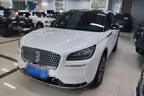 Lincoln Corsair 2021