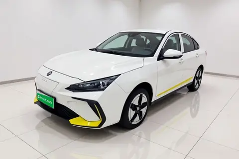 Dongfeng E70 2023