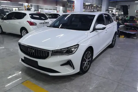 Geely Emgrand 2023