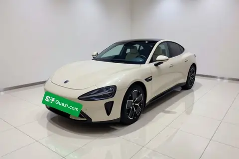 Xiaomi SU7 2024