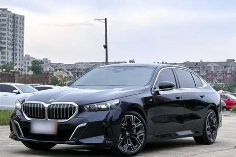 BMW 5 Series 2024