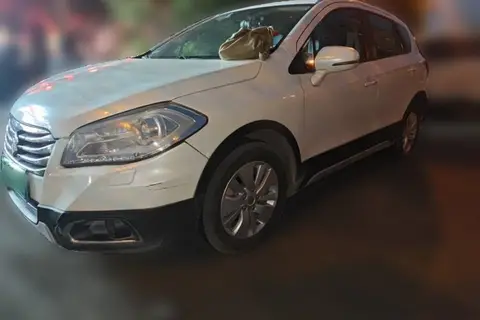 Suzuki S-Cross 2014