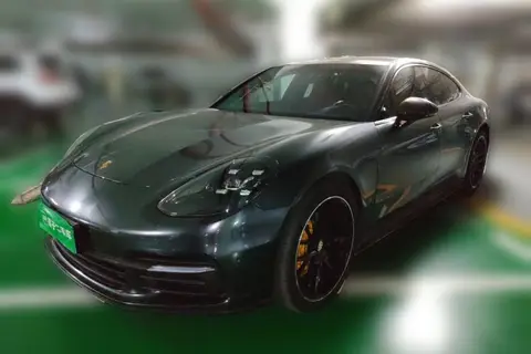 Porsche Panamera 2019