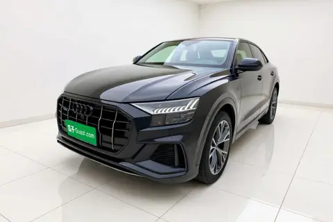 Audi Q8 2022