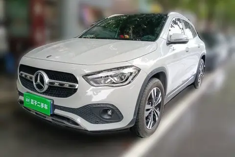 Mercedes-Benz GLA 2021