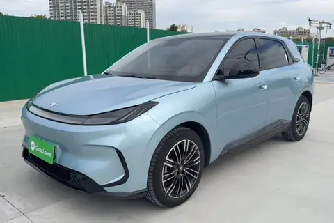 ARCFOX T1 2025