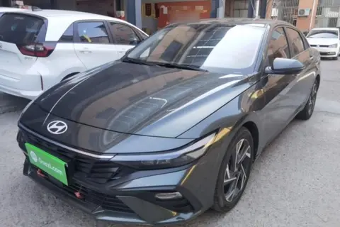 Hyundai Elantra 2024