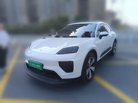 Porsche Macan 2025