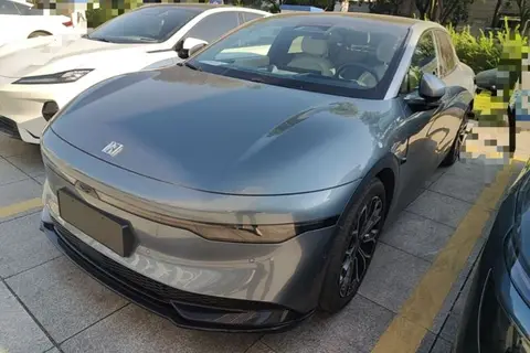 ZEEKR 007 2024