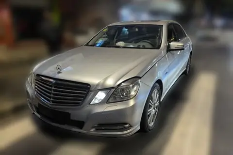 Mercedes-Benz E-Class 2011