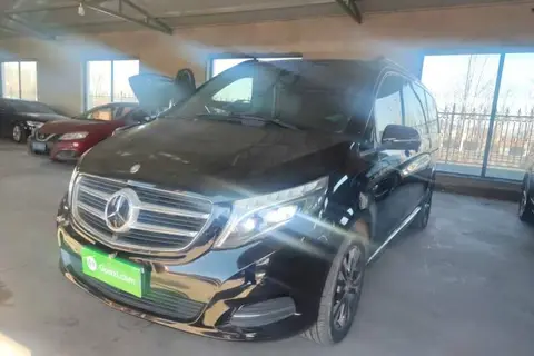 Mercedes-Benz V-Class 2016