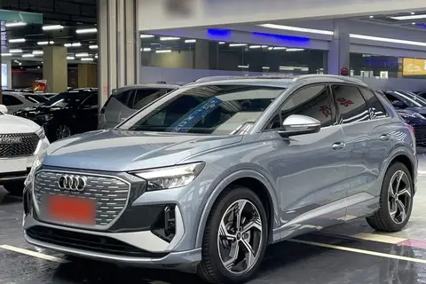 Audi Q4 e-tron 2024