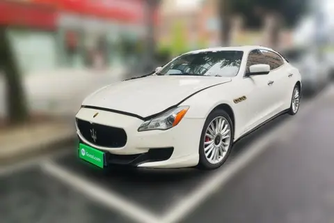 Maserati Quattroporte 2013