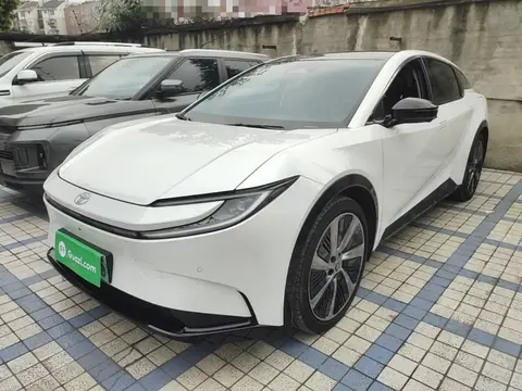Toyota bZ5 2025