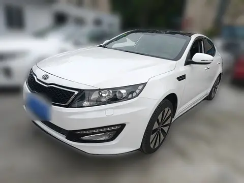 Kia K5 2011