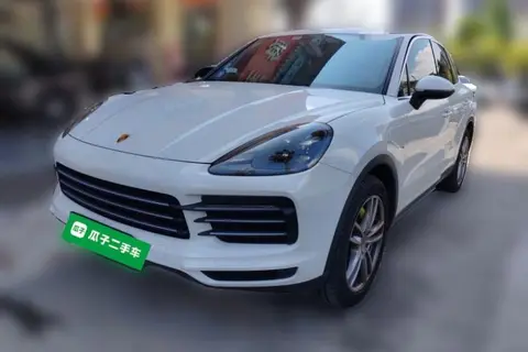 Porsche Cayenne E-Hybrid 2022