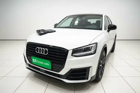 Audi Q2L 2020