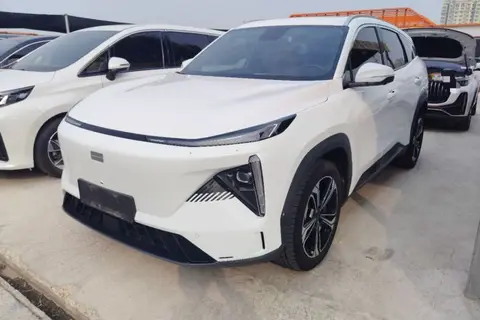 Geely Galaxy L7 2023