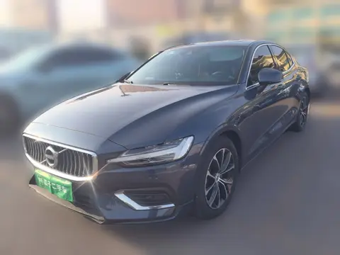 Volvo S60 2022