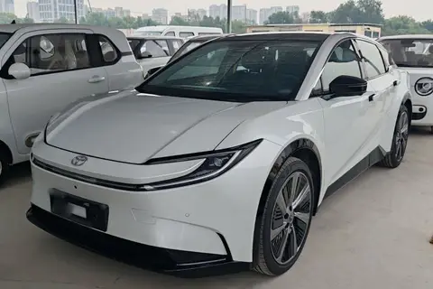 Toyota bZ5 2025