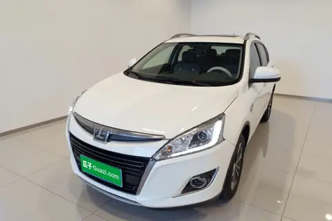 Luxgen U6 SUV 2015