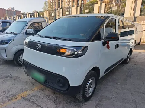 Maxus Dana V1 2025