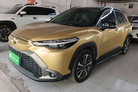 Toyota FRONTLANDER 2001