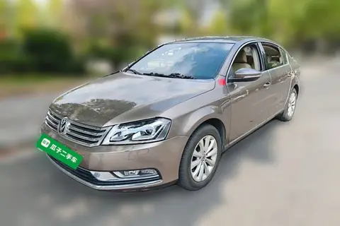 Volkswagen Magotan 2013
