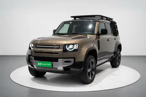 Land Rover Defender 2021